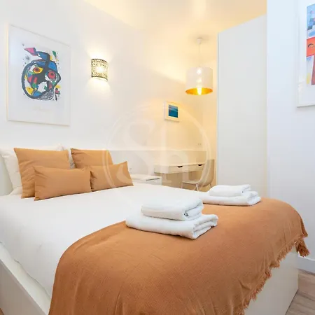 Apartment Cerca De Sagrada Familia